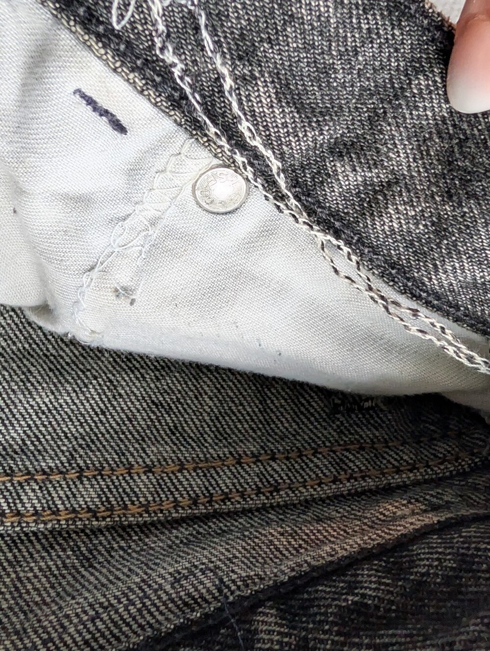 Rare 1980s Vintage Levi's 900 Series Women's Black Denim Jeans Tapered High Rise - Picture 13 of 14